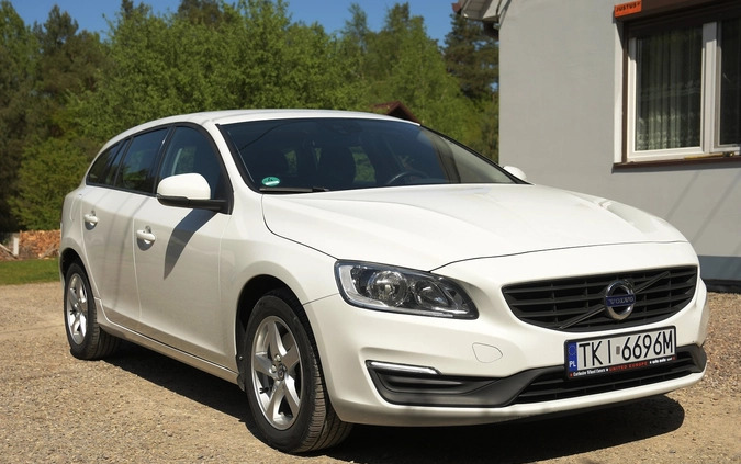 Volvo V60 cena 43900 przebieg: 234226, rok produkcji 2016 z Darłowo małe 667
